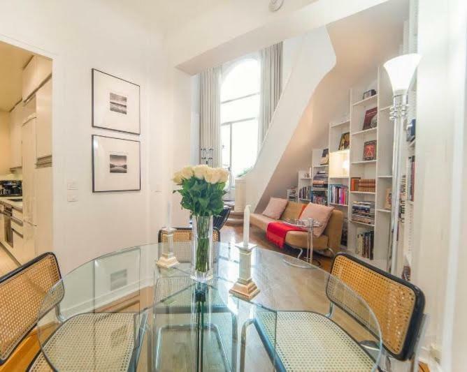 Maison Eiffel Paris